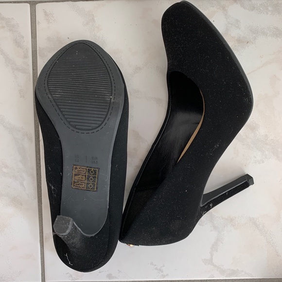 KSTUDIO Black Heels - Picture 4 of 4